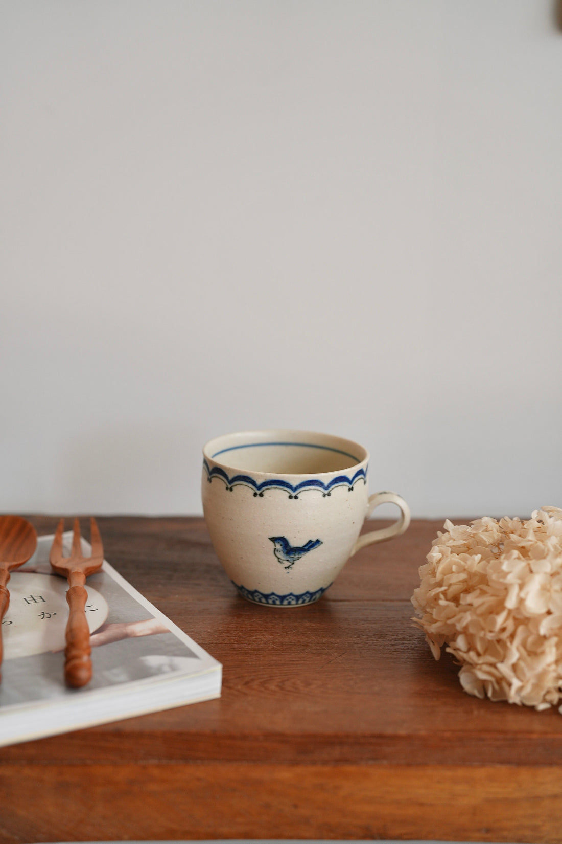 Shinko Nakanishi 中西申幸 Bird Mug SN04