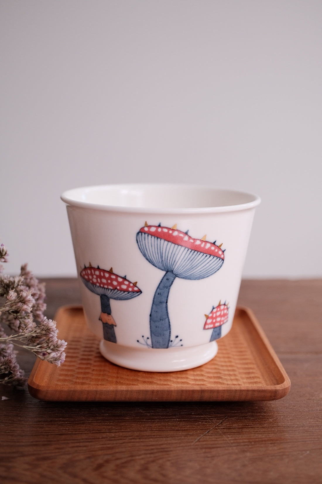 QIU Studio- Red Mushroom Tea/Coffee Cup