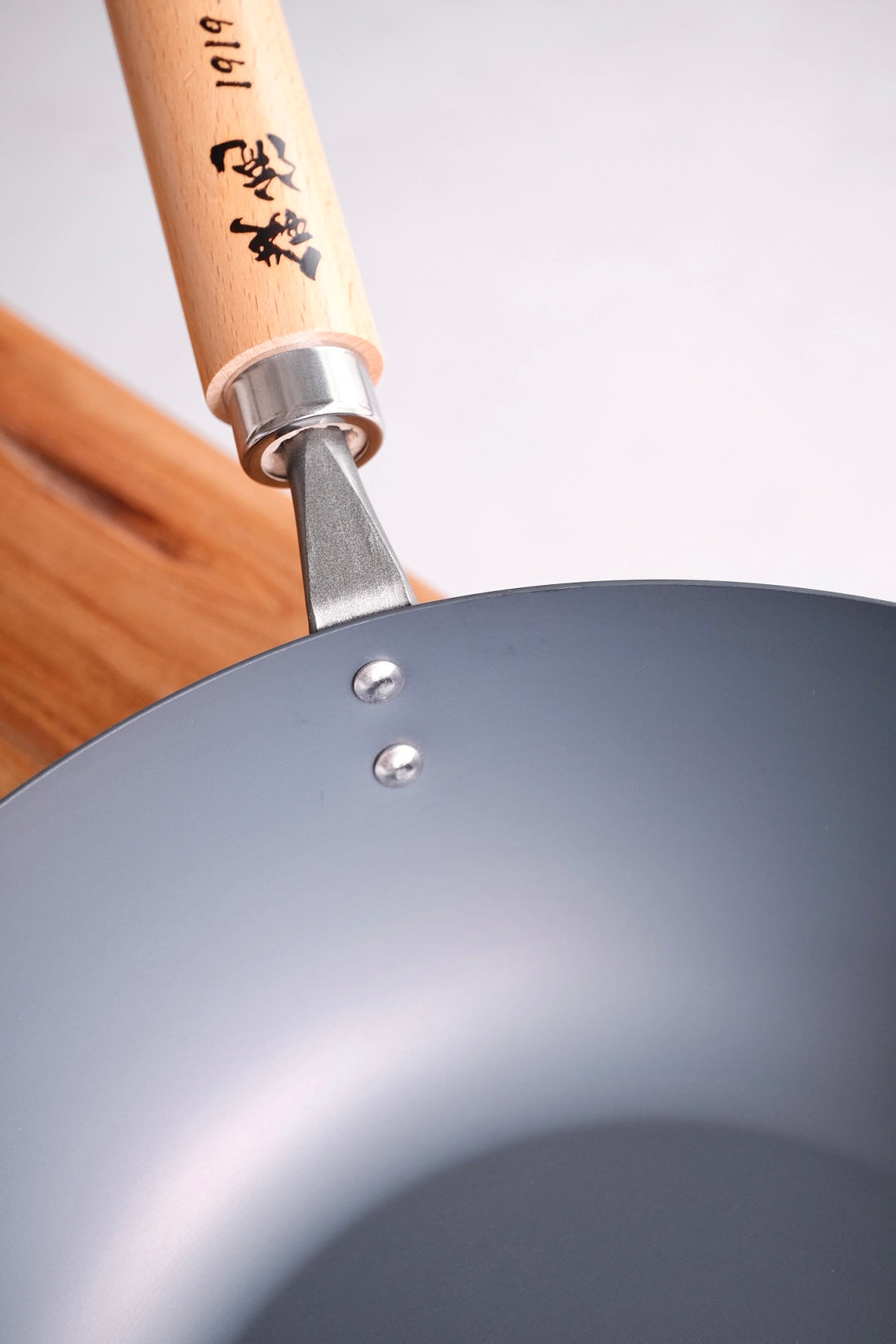 Summit Nitrided Flat Bottom Iron Wok 28cm