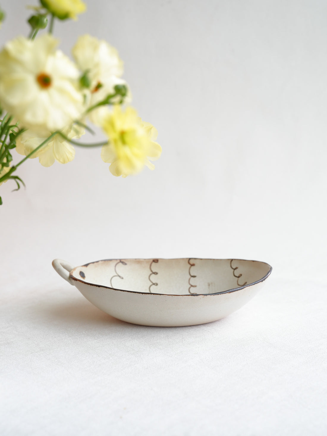 Misuzu Ishigami 石神美鈴 Large Oval Plate with Handle MIS35