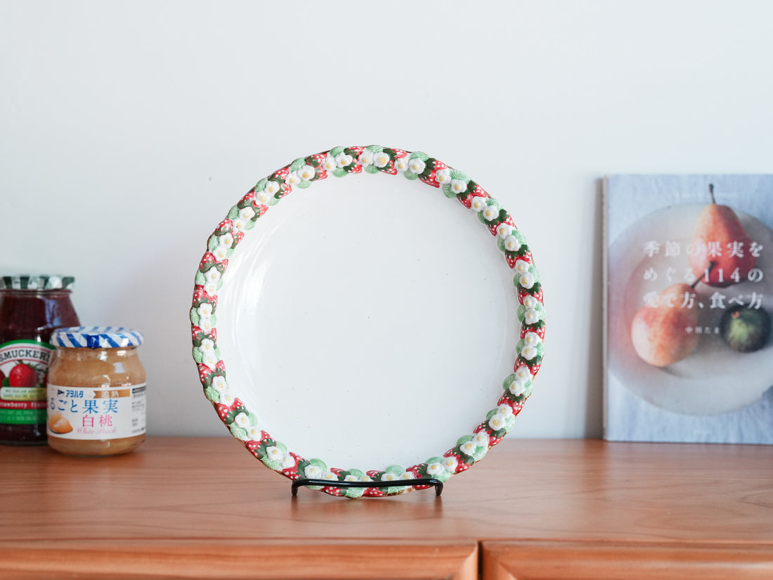 Aiko Miura 三浦愛子 Strawberry Large Plate - White AM09