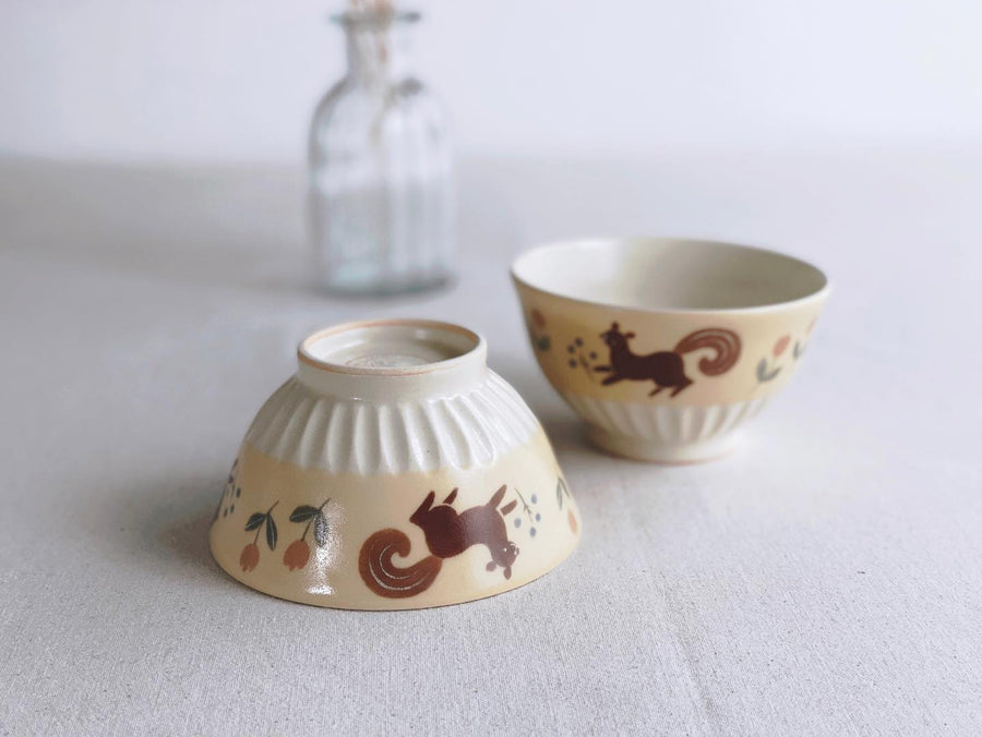 Buncho Pottery Squirrel and tulip bowl