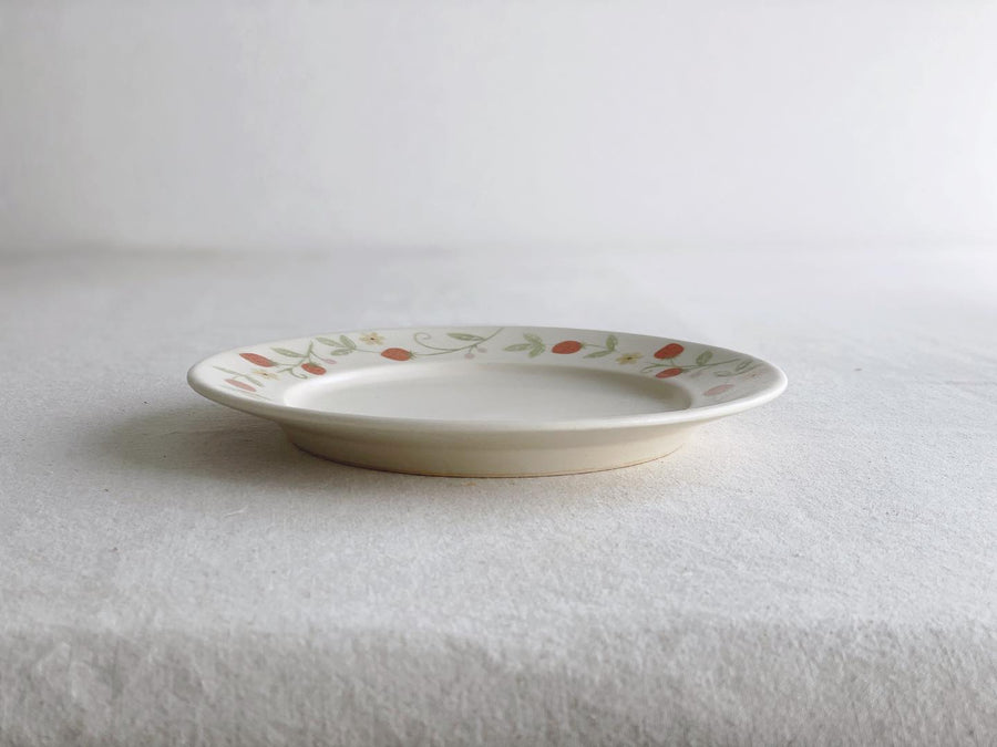 Buncho Pottery 7寸/strawberry and grape rim dish