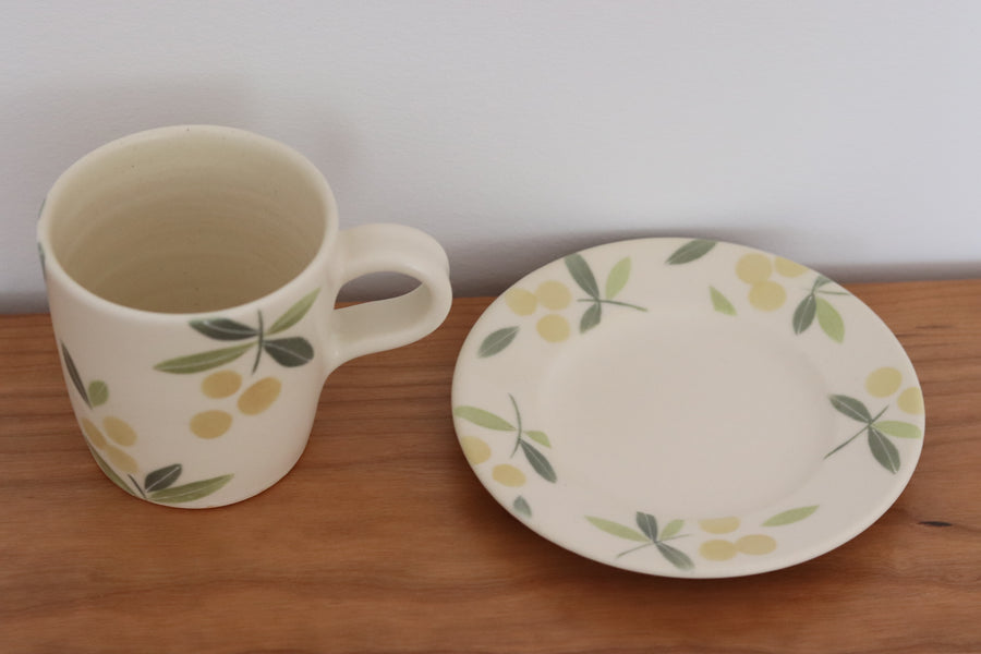 Buncho Pottery Yellow Berry Mug and Saucer