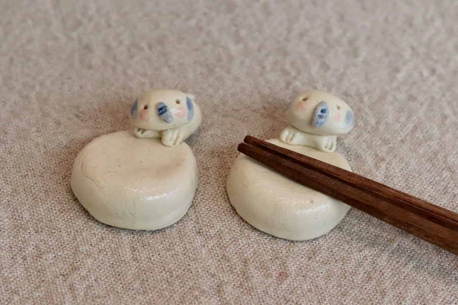 Seto Ware Animal Chopstick Rest