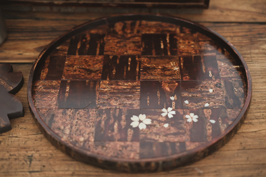 Yatsuyanagi Shell Inlay Sakura Round Tea Tray Checkered Pattern