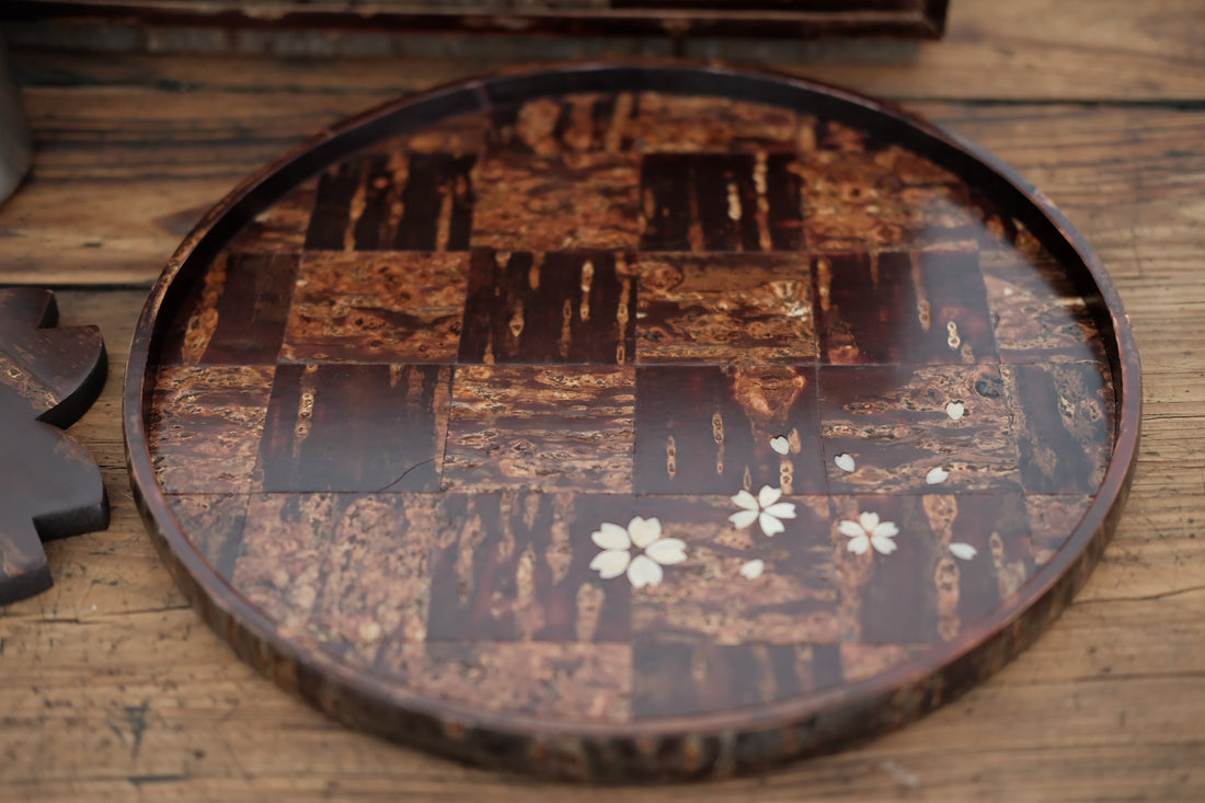 Yatsuyanagi Shell Inlay Sakura Round Tea Tray Checkered Pattern