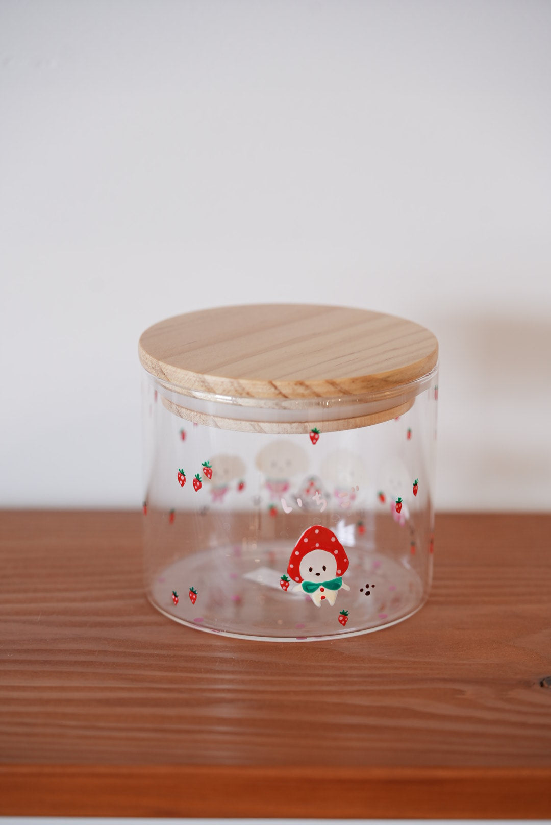 hina hiyo club Glass Container w Lid