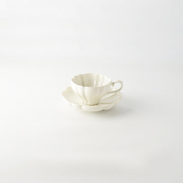 Studio M LE BOUQUET Flower Cup w Saucer - White