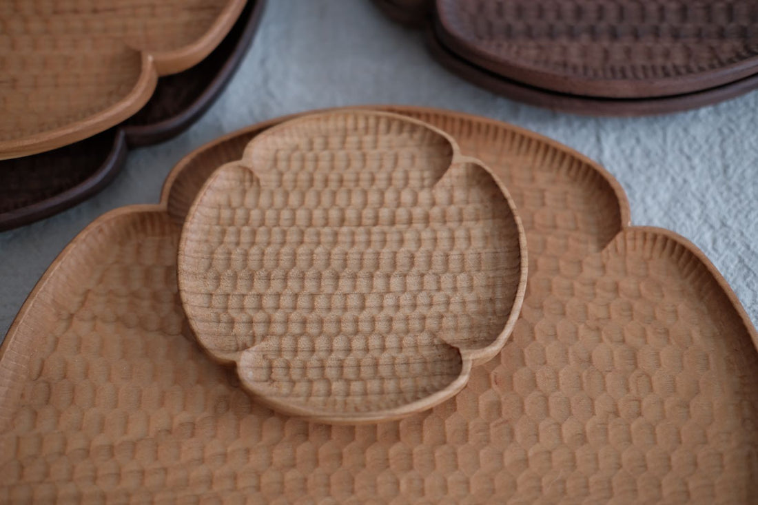 Kazunori Takatsuka 高塚和則 Cherry wood Coaster KU01