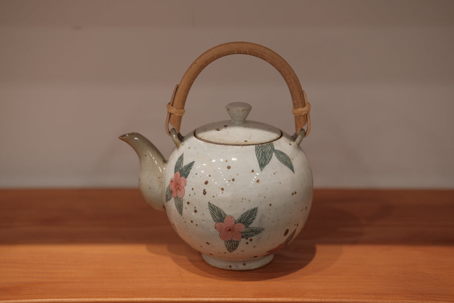 Cool Banana Hand Craft Teapot -Camellia FQC87