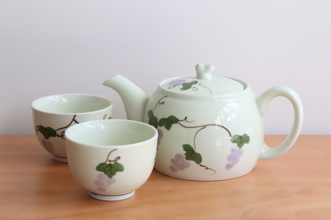 Japanese Bunny Grape Teapot with Teacups