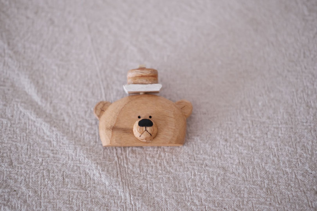 Bear brooch(Pancakes) - By Japanese artist Kinone