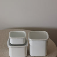 Noda Horo White Series Enamel Square Food Containers