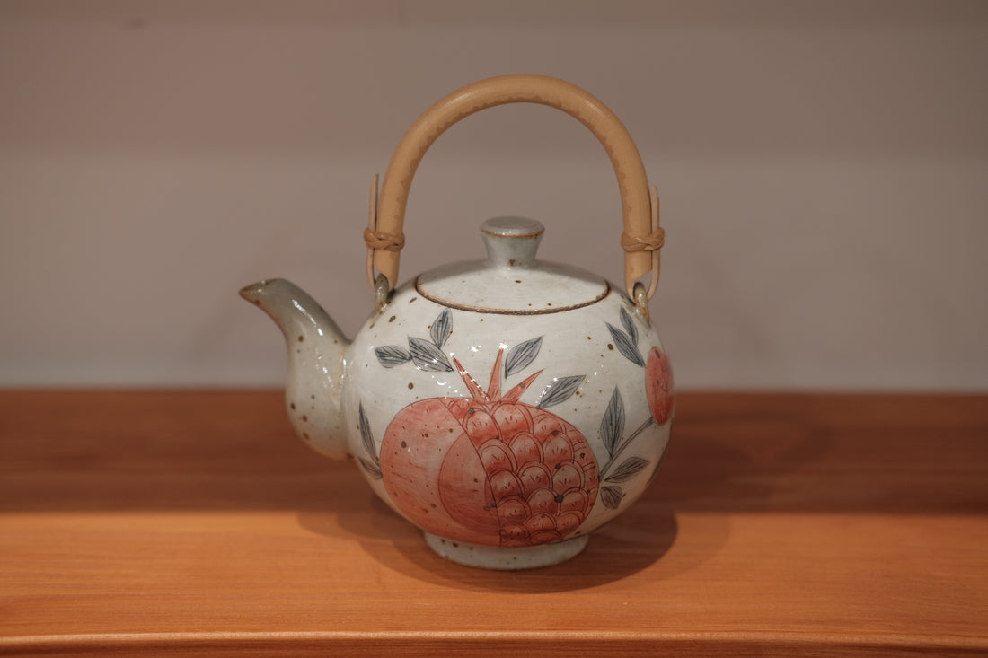 Cool Banana Hand Craft Teapot - Pomegranate FQC88