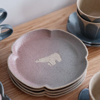 Bear plate - By Japanese artist田中遼馬 Kokeiro