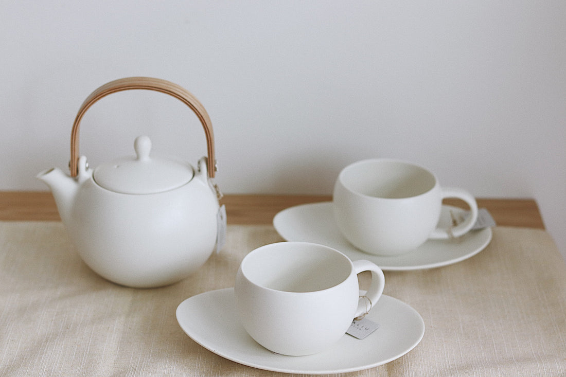 SALIU Ceramic Tea Pot