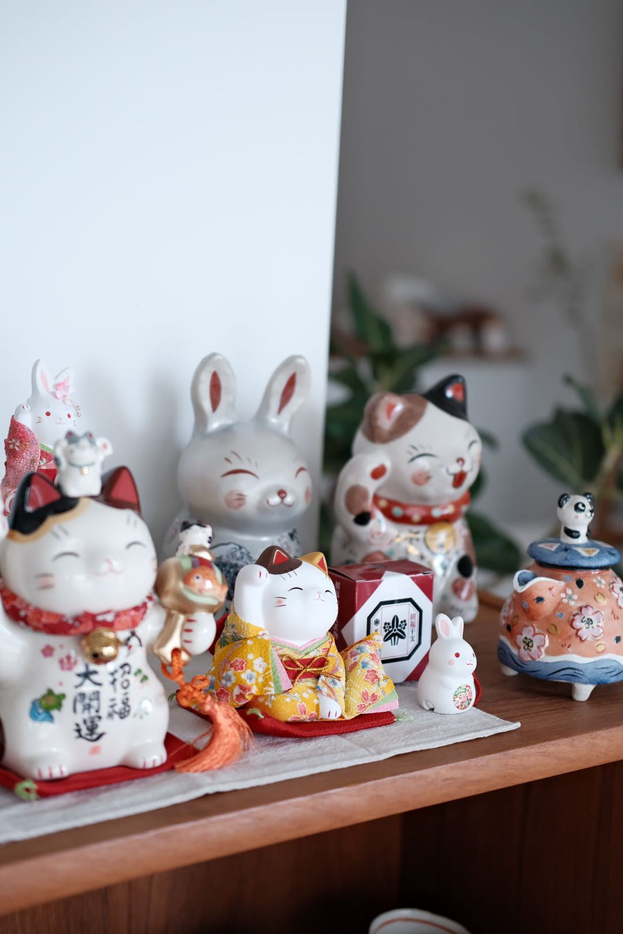 Maneki Neko- The lucky cats of Japan