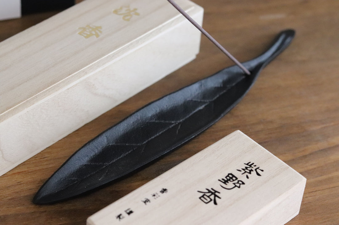 IWACHU Iron Leaf Incense Holder