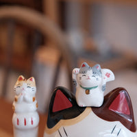 Maneki Neko- The lucky cats of Japan