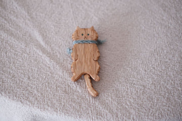 Cat brooch(brown/black) - By Japanese artist Kinone