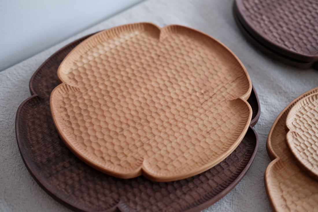 Kazunori Takatsuka 高塚和則 Flower Plate Cherry Wood Medium KU08