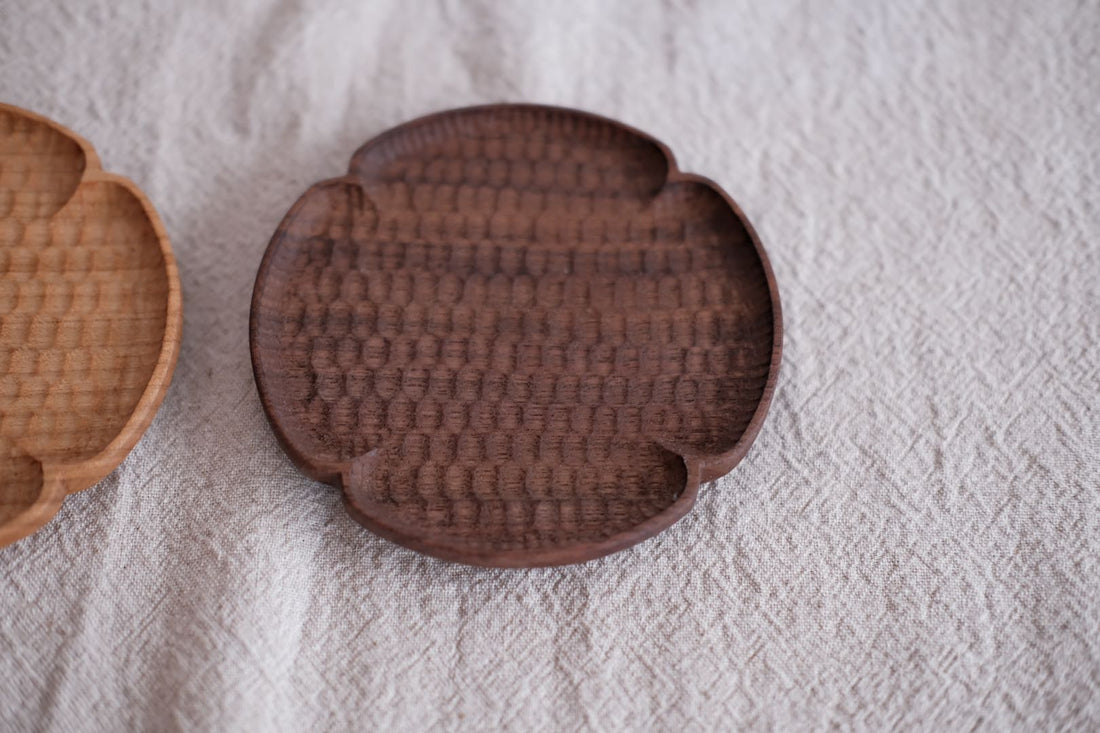 Kazunori Takatsuka 高塚和則 Walnut Wood Coaster KU02