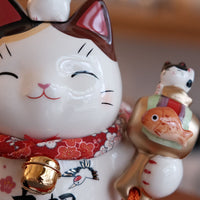 Maneki Neko- The lucky cats of Japan